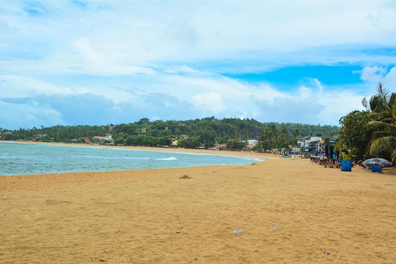 Serendipity Beach Unawatuna Esterno foto